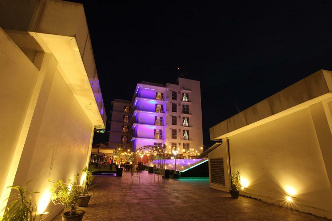 Maestro Kota Baru Pontianak